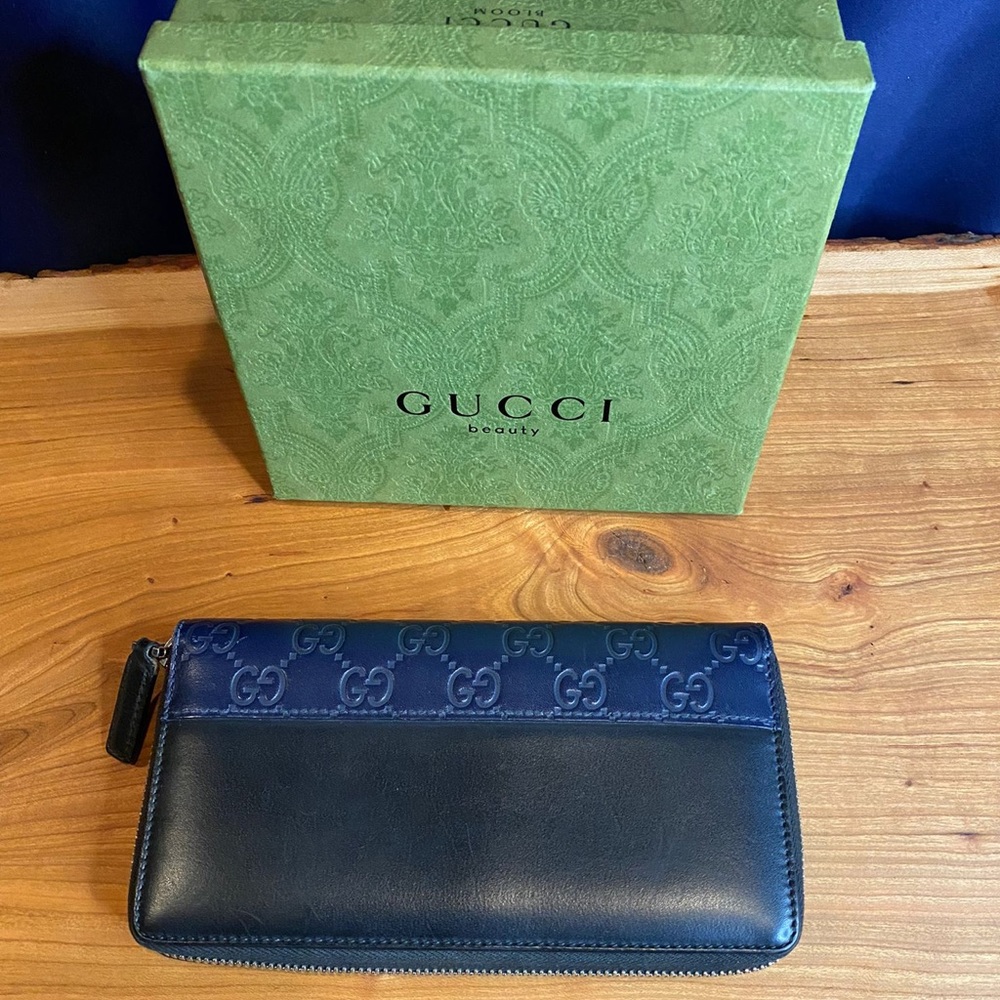 Gucci Navy Blue Leather Zip-Around Wallet